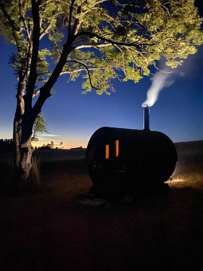 Unique Tiny House Getaway In The Nature - Kensho Puugi エクステリア 写真